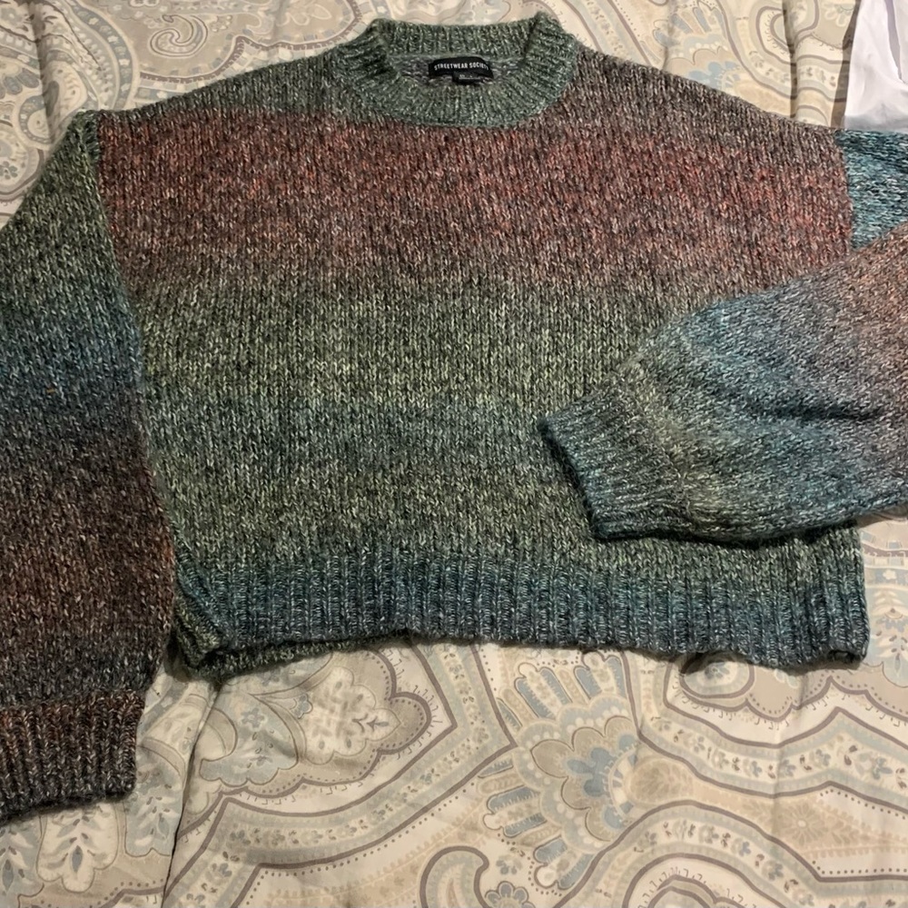 Cute boxy cropped soft sweater